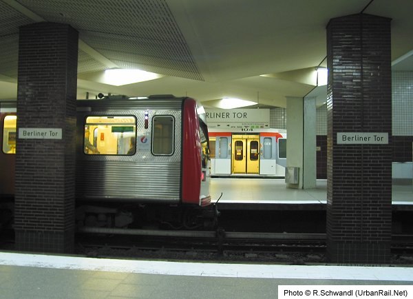 > Hamburg UBahn Gallery U3