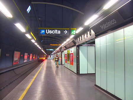 Metro Napoli - Linea 1 - Policlinico