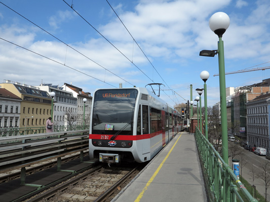 U6 Alser Straße