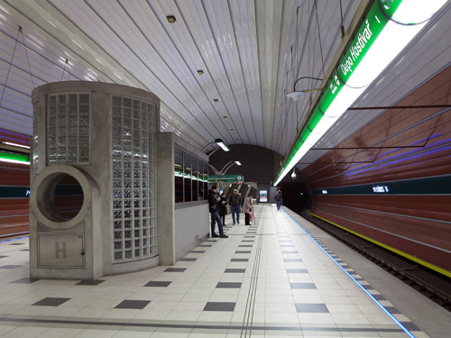 Metro Praha Line A