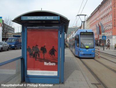 Wie komme ich mit U-Bahn, Bus, Bahn oder Straßenbahn nach Media Markt (MediaMarkt  Austria) in 13., Hietzing?