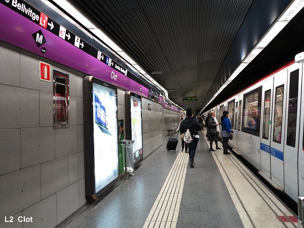 UrbanRail.Net > Barcelona Metro > L2 - Paral.lel - Pep Ventura