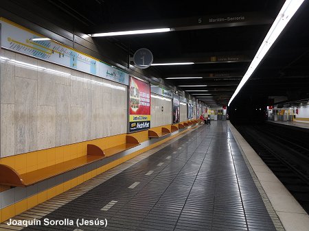 Valencia metro Joaquín Sorolla Jesús