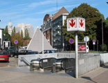 Metro Grand Palais