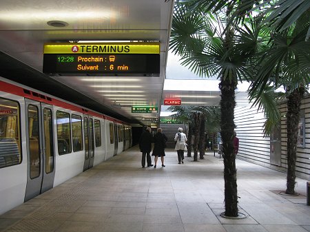 Metro Lyon Ligne A