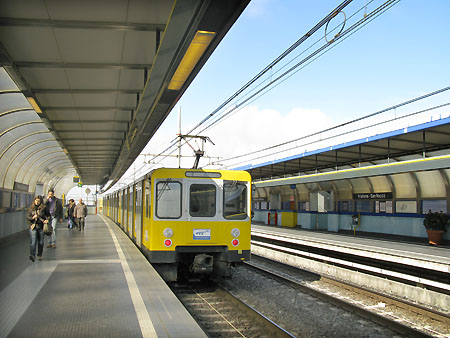 Metro Napoli - Linea 1 - Frullone