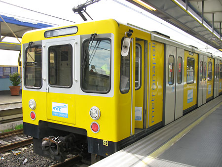Metro Napoli - Linea 1 - Piscinola