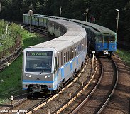 M4 - old and new train © Boris Kogut