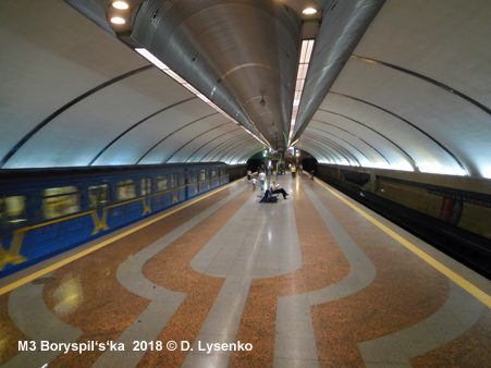 Metro Kyiv M3