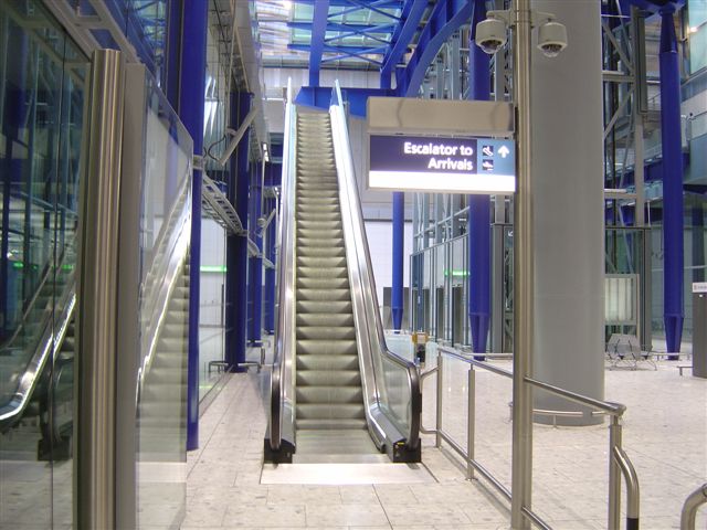 Piccadilly Line Heathrow Terminal 5 © B. Hardy